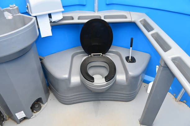 Best Porta potty rental near me  in Tallmadge, OH